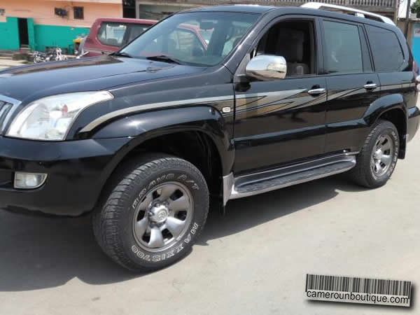 Location voiture Toyota Prado 9 places à Douala