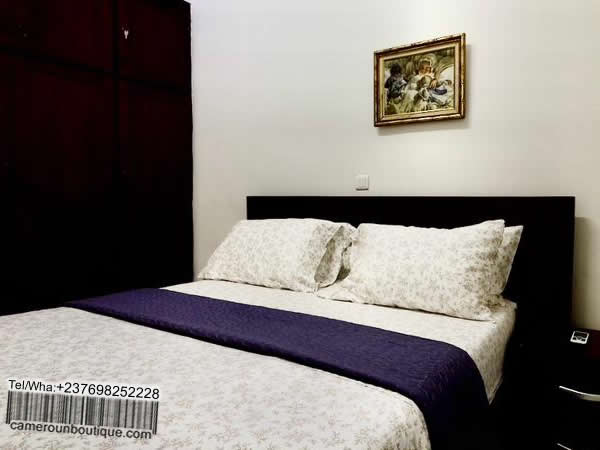 Chambre Appartement meublé 2 chambres à Douala Bonamoussadi