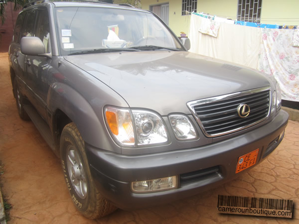 Location Voiture Lexus V8 4X4 Full Options à Yaoundé