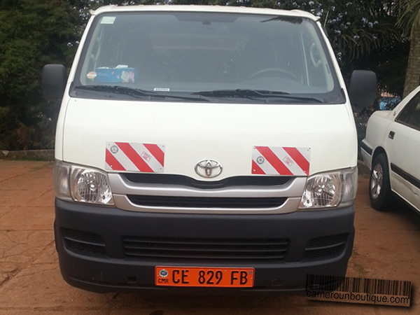  Location Toyota Mini bus 18 Places à Yaoundé