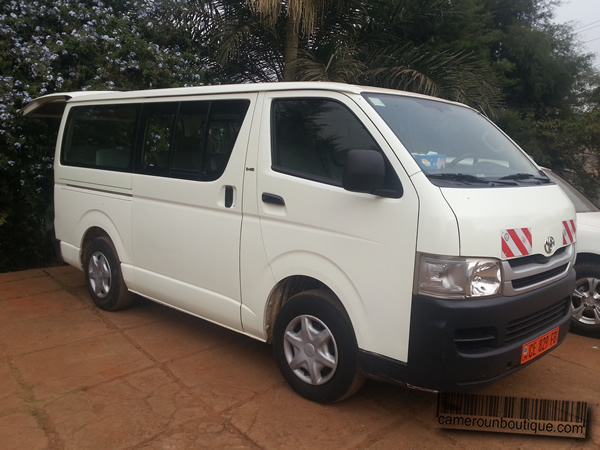  Location Toyota Mini bus 18 Places à Yaoundé