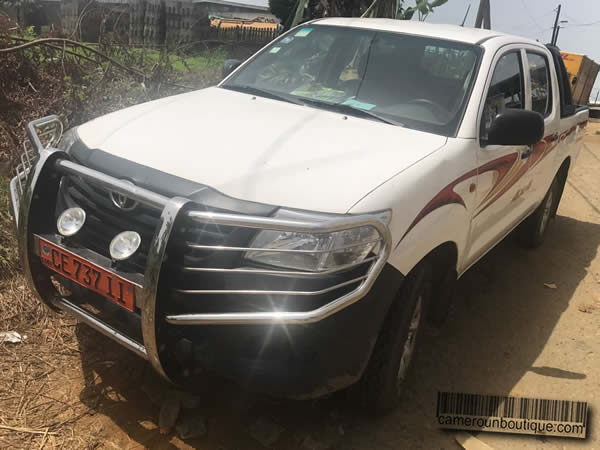 Location Pickup Toyota Hilux Double Cabine à Douala