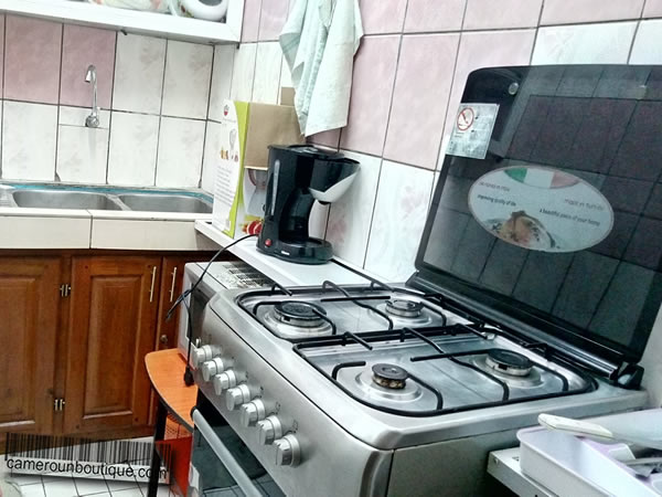 Appartement meublé F3 climatisé à Deido école Douala