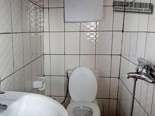 Appartement meublé F3 climatisé à Deido école Douala