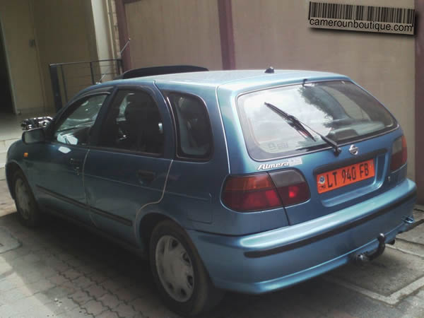 Location Nissan Almera à Douala