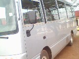 Location Mini Bus Nissan à Yaoundé