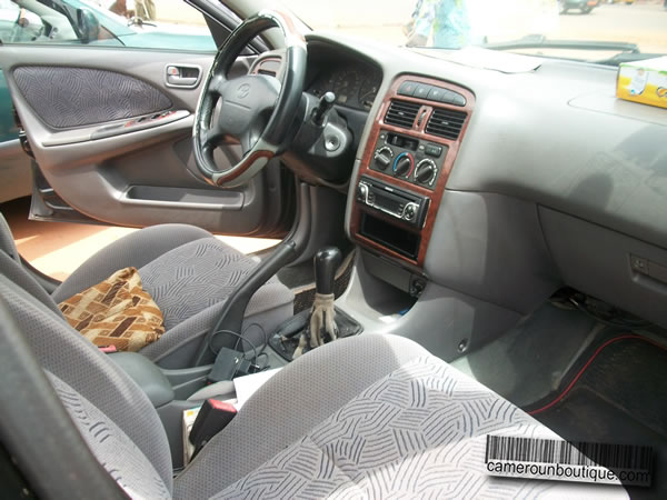 Location Toyota Avensis à Douala