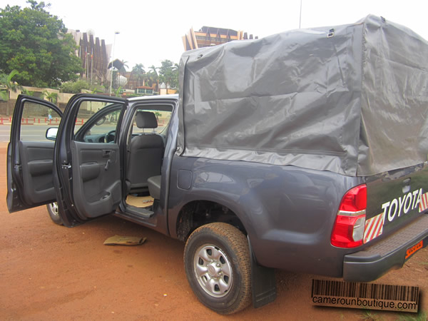 Location Voiture Toyota Hilux Pick up Double cabine à Yaoundé