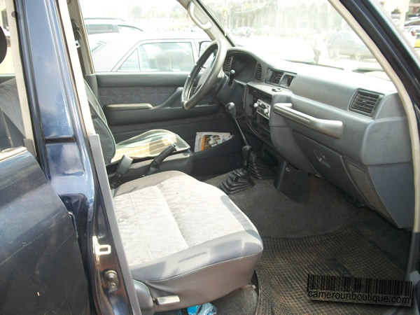  Location Voiture Toyota Land Cruiser 4X4 à Yaoundé