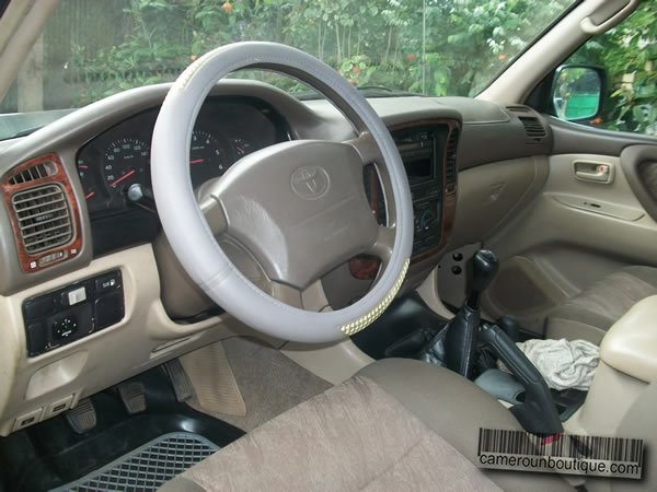 Location Toyota Land Cruiser VIP à Douala