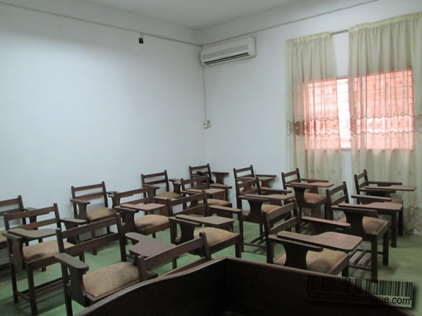 Salle de formation 75 places à Yaoundé Nlongkak Salle de formation 75 places à Yaoundé Nlongkak