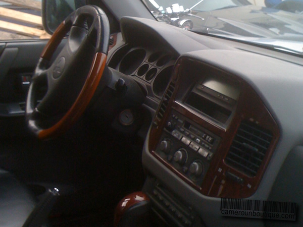 Location Voiture Mitsubishi Pajero à Douala