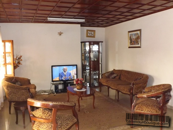 Salon villa meublée Yaoundé Biteng Cafco