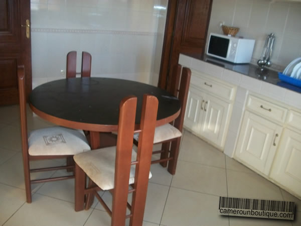 Cuisine appartement meublé Yaoundé Nkomo Maetur