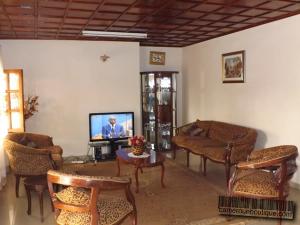 Salon villa meublée Yaoundé Biteng Cafco