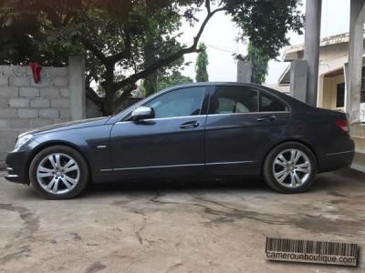 Location Mercedes Kompressor C200 à Douala