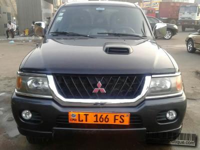 Location Mitsubishi Pajero Sport à Douala