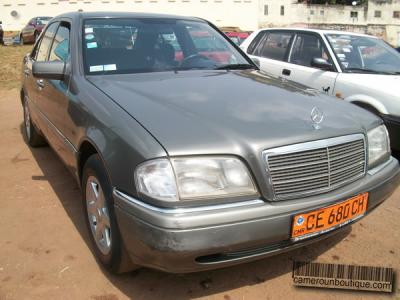 Location Voiture Mercedes 250 D à Yaoundé